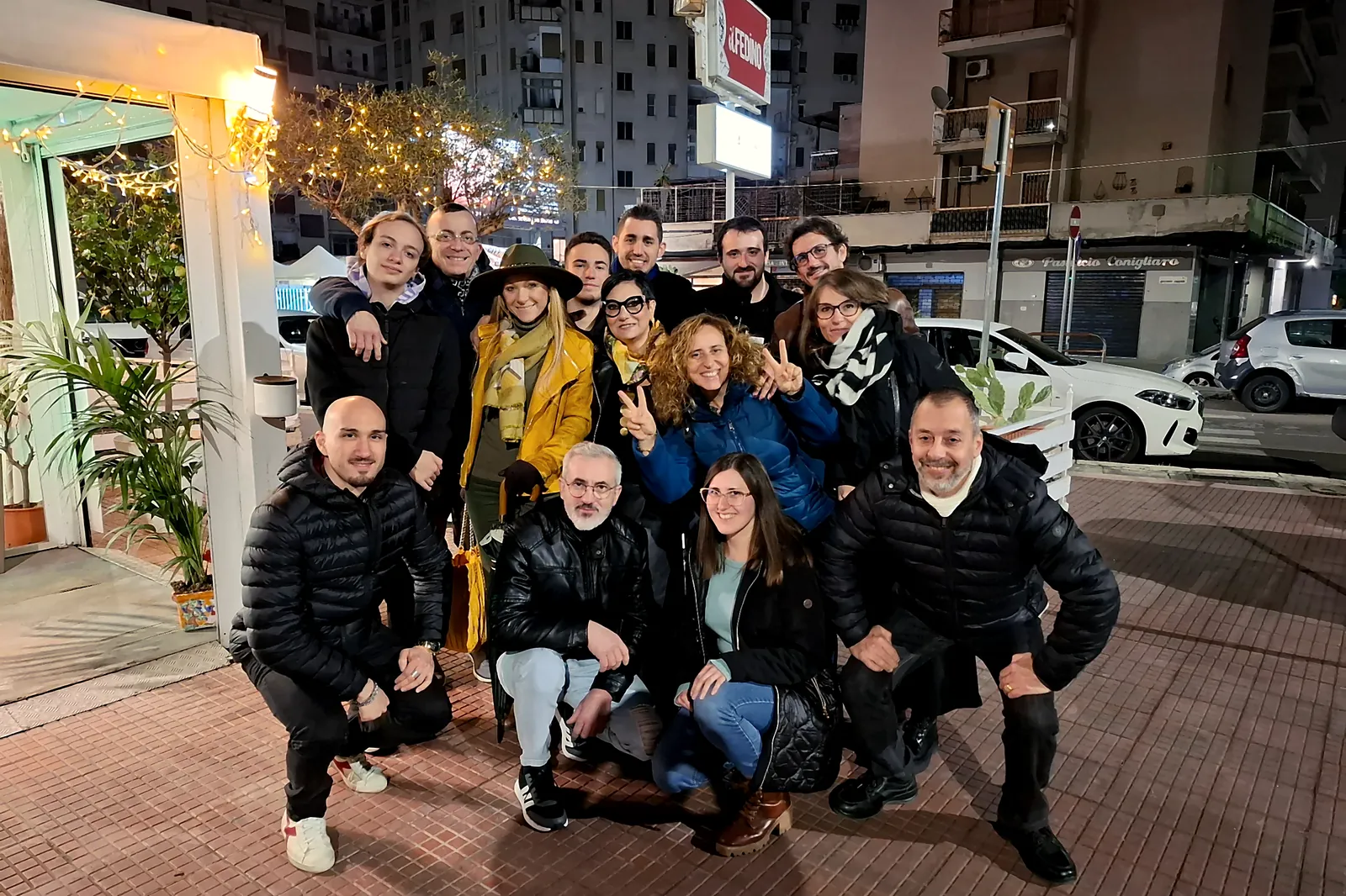 Il team fuori dalla palestra